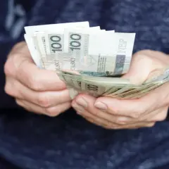 Ile to 650 dolarów? Poznaj aktualną wartość w złotówkach