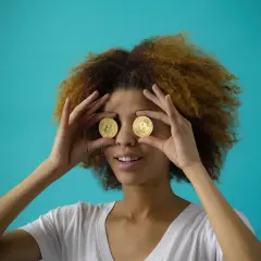 Czy warto inwestować w kryptowaluty w 2023 roku? Analiza szans i zagrożeń. Prognozy na przyszłość rynku kryptowalut.