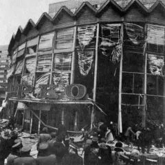 Rotunda PKO na Marszałkowskiej 100: Historia i Znaczenie